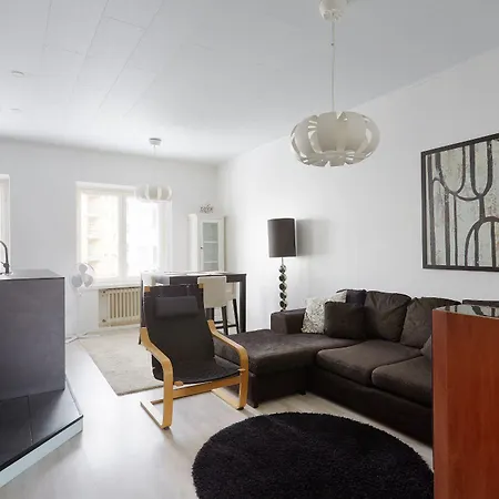 Apartment Wehost Ruusankatu 8